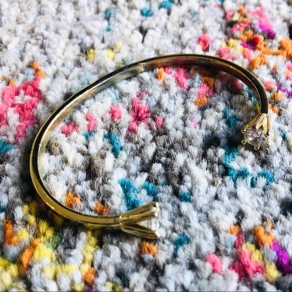 Jewelry - Gold and “Diamond” 💎 Bracelet